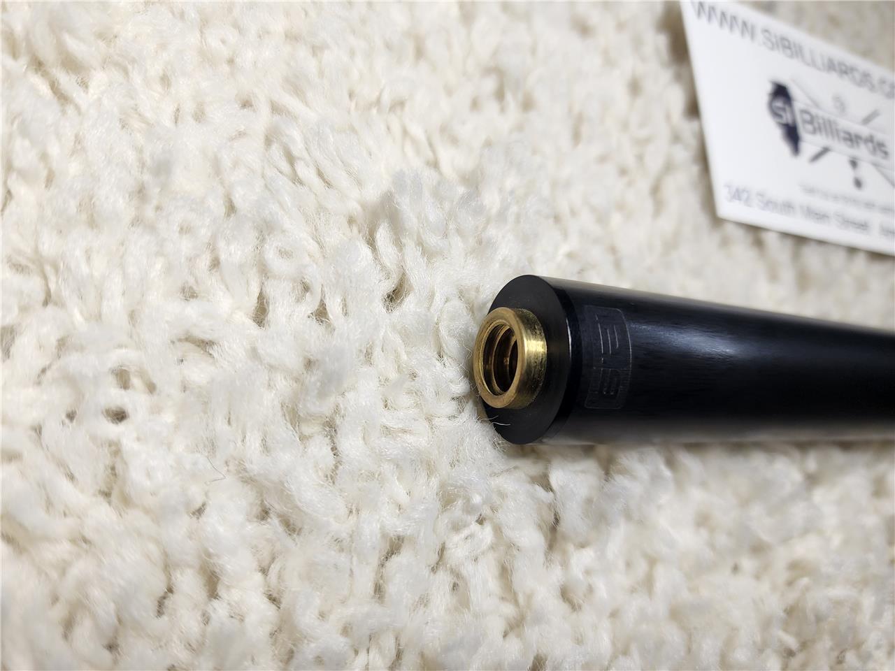Predator Revo Carbon Fiber Shaft - 12.9 mm Uniloc BVP- Kamakazi Soft Tip