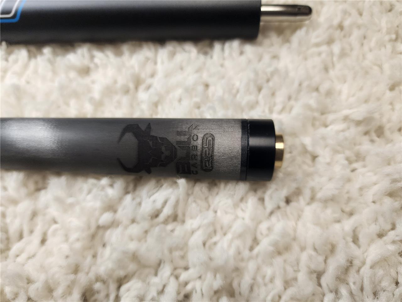 Predator Sport 2 Amp Sport Wrap Uniloc Pool Cue with Bull Carbon 12.25 mm Shaft