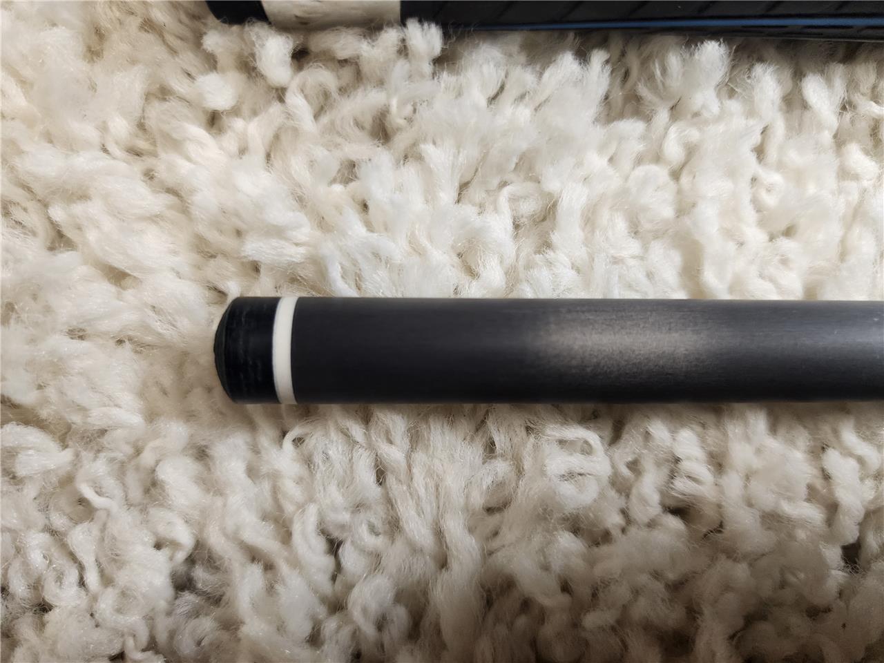 Predator Sport 2 Amp Sport Wrap Uniloc Pool Cue with Bull Carbon 12.25 mm Shaft