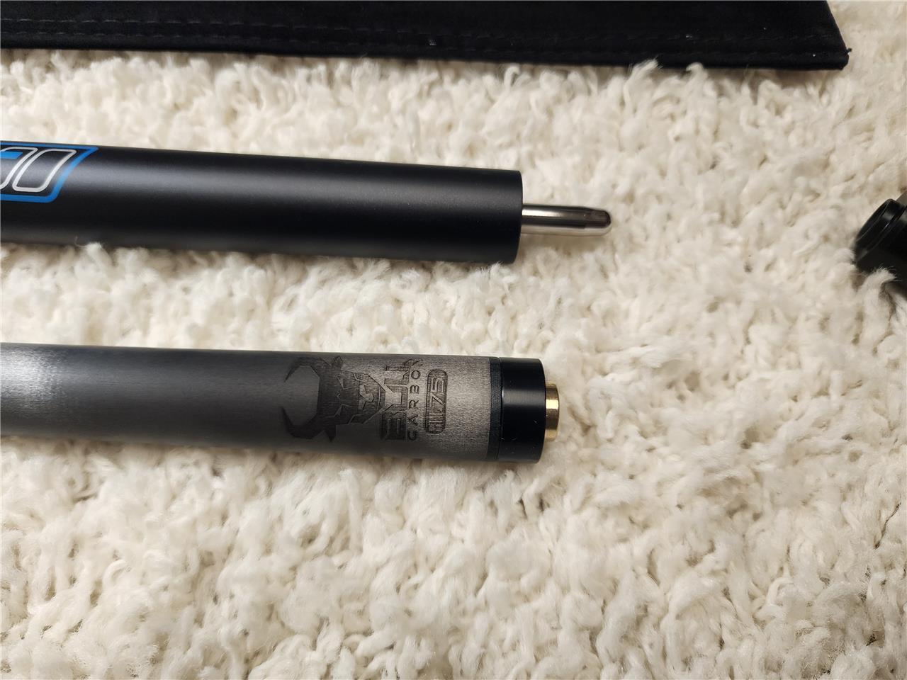 Predator Sport 2 Amp Sport Wrap Uniloc Pool Cue with Bull Carbon 11.75 mm Shaft