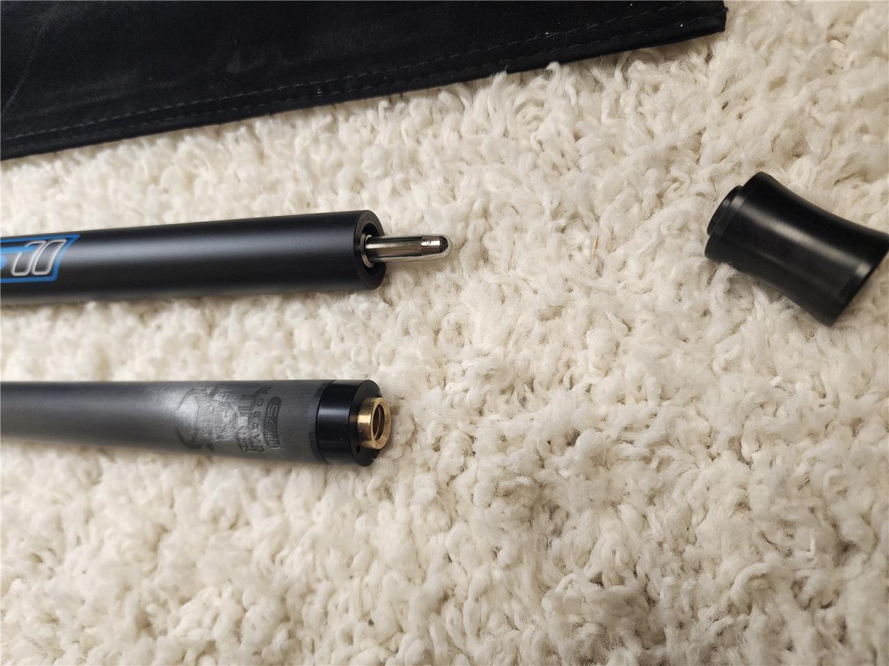 Predator Sport 2 Amp Sport Wrap Uniloc Pool Cue with Bull Carbon 11.75 mm Shaft