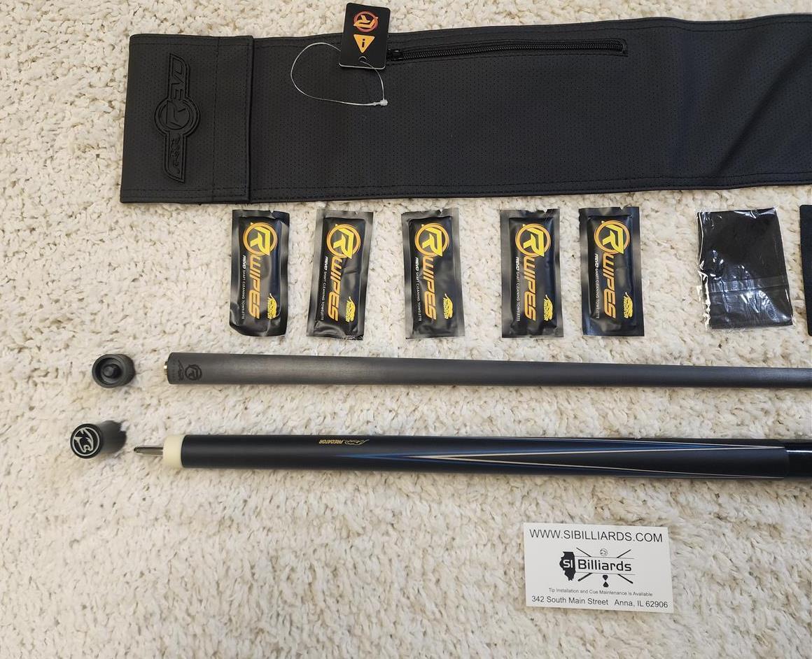 Predator 4 Point Sneaky Pete Black/Blue Points No Wrap Cue With Revo 11.8 New!!!