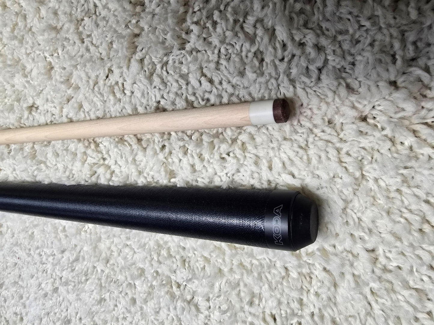KODA Blue Dragon Graphic Pool Cue - KDV15WBL - FREE SHIPPING! 19 oz  12.75mm