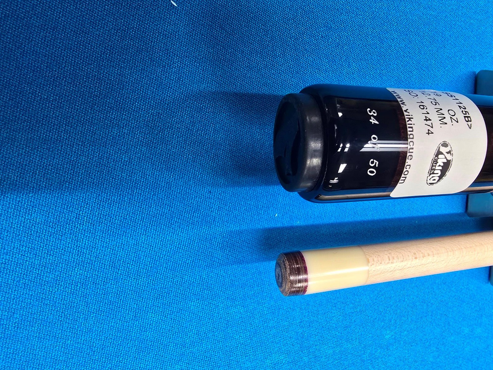 Viking November SS-1125B Smart Shops Pool Cue!  Premium Curly Maple 35/50