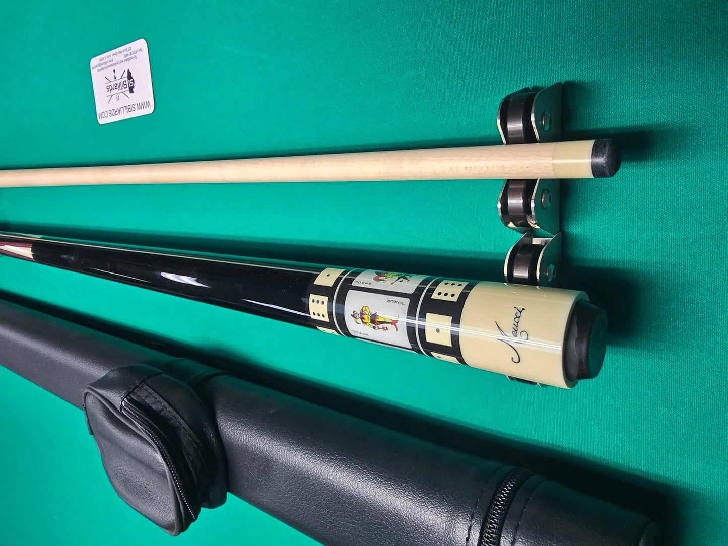 Meucci MEHOF04 Gambler Jokers Pool Cue 19oz Free Hard Case