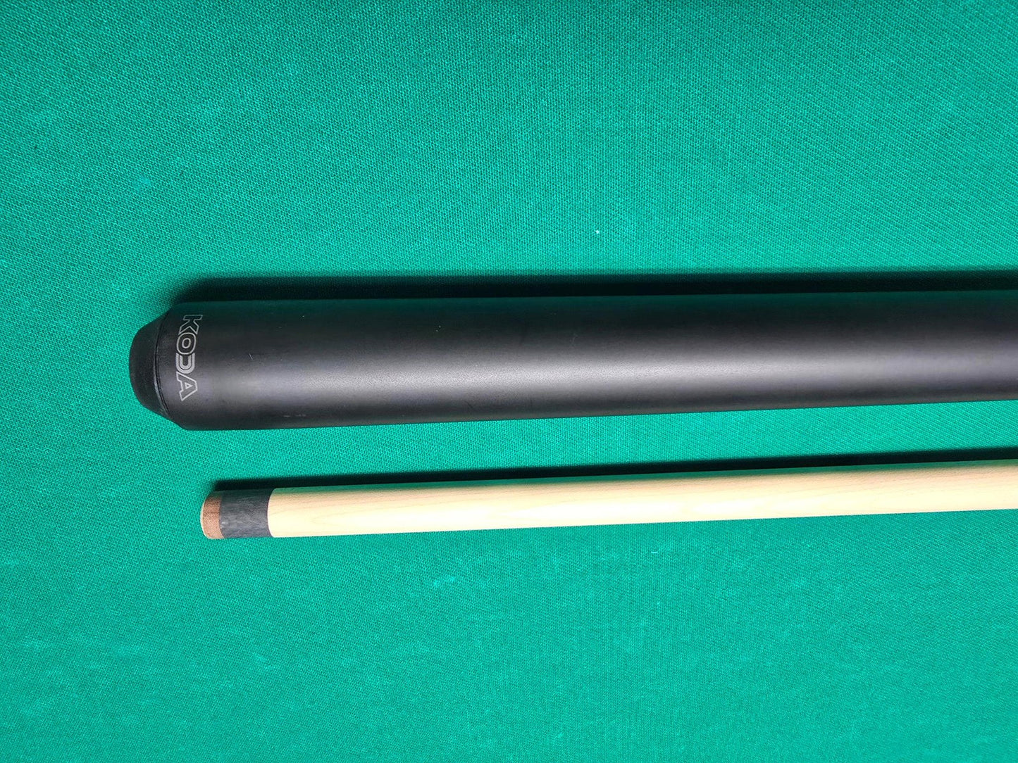 Koda KDHHWH Heavy Hitter Break/Jump Cue - Black/Blue 13.5mm Shaft Phenolic Tip