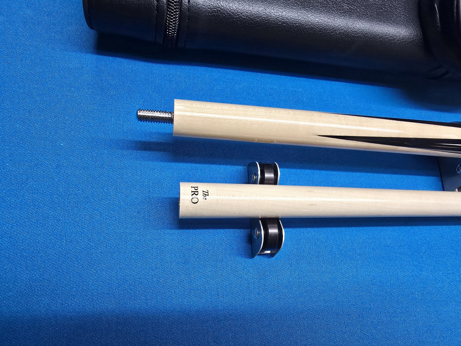 Meucci Sneaky Pete Cue - Black - 12.5mm Pro Shaft - Free 1X1 Hard Case!