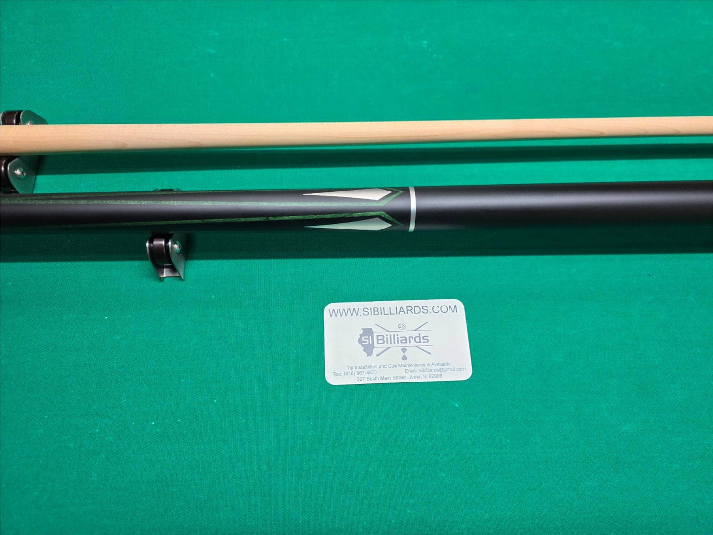 KODA KD47GN Pool Cue – Matte Black Green/Silver Graphics 3/8x10 Maple Shaft 20oz