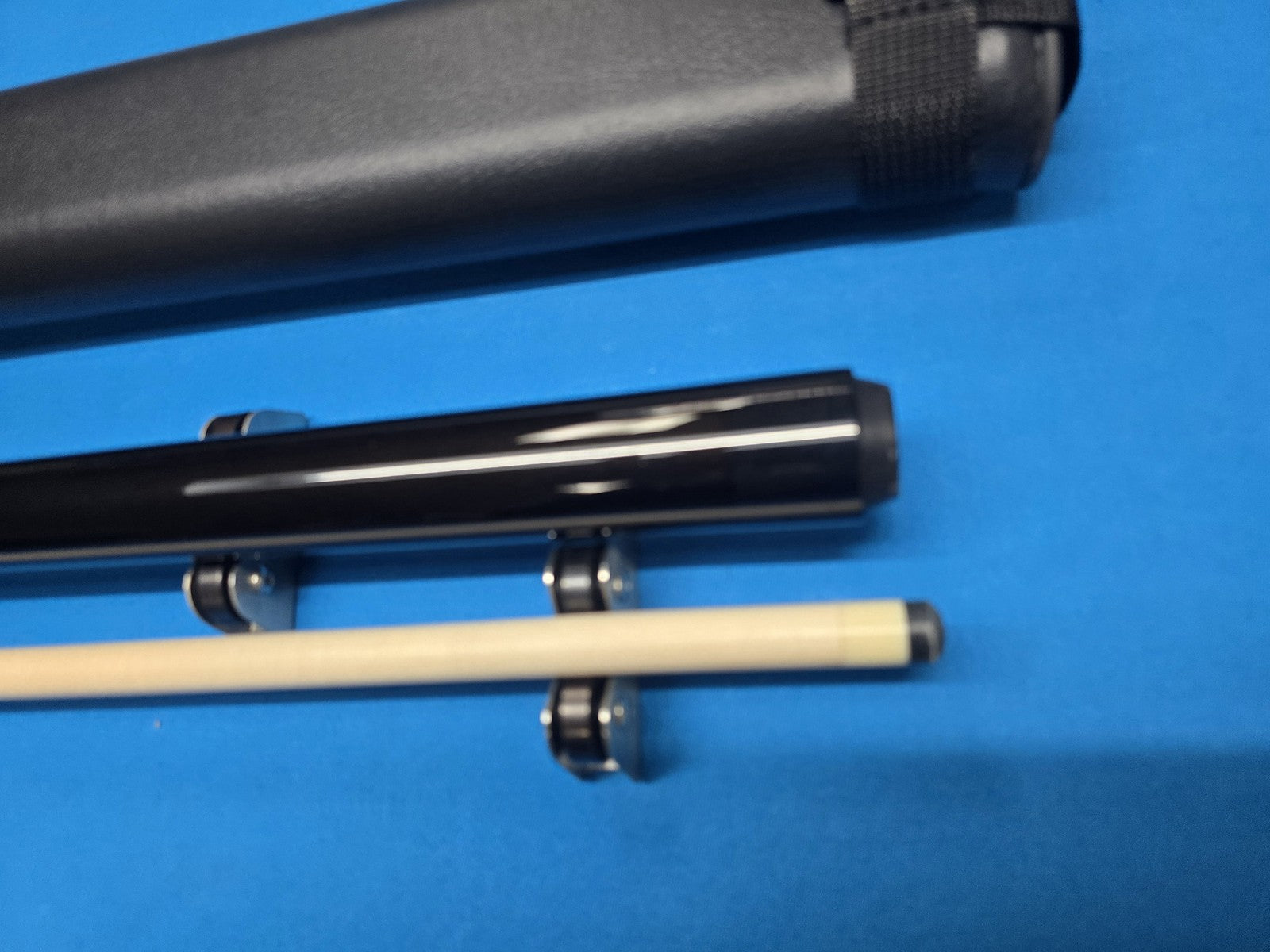 Meucci Sneaky Pete Cue - Black - 12.5mm Pro Shaft - Free 1X1 Hard Case!